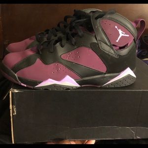 Retro 7s Mulberry Size 9.5y